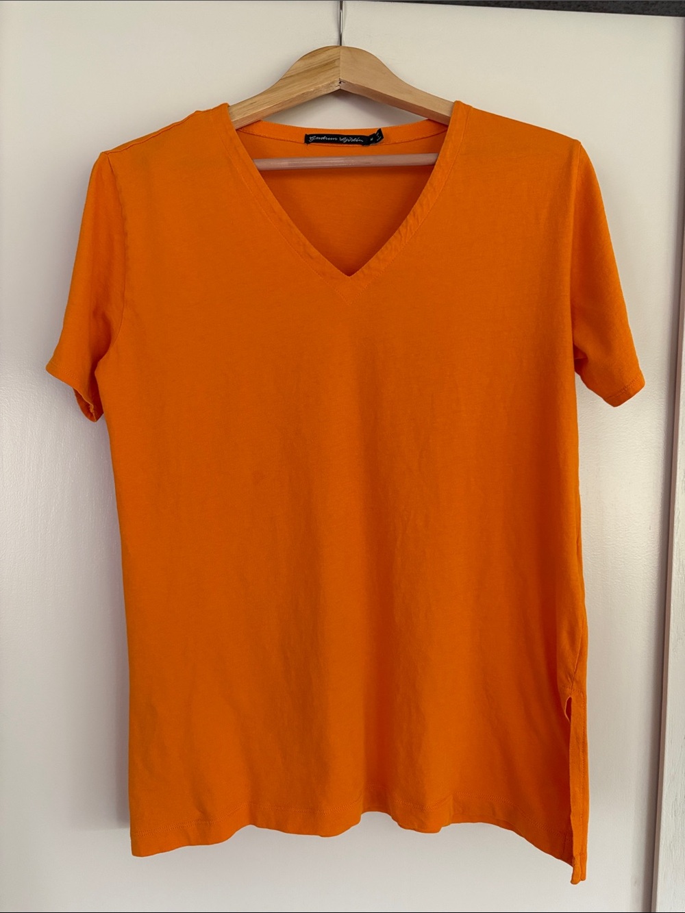 Gudrun Sjoden Orange V-Neck Short Sleeve Tee
